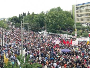 Σαν σήμερα: Το κλείσιμο και η επαναλειτουργία της ΕΡΤ (βίντεο)